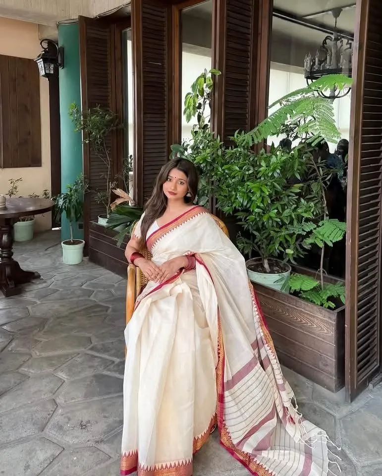 থাম্বনেইল 2