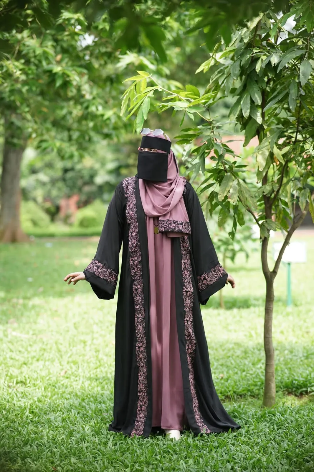 থাম্বনেইল 2