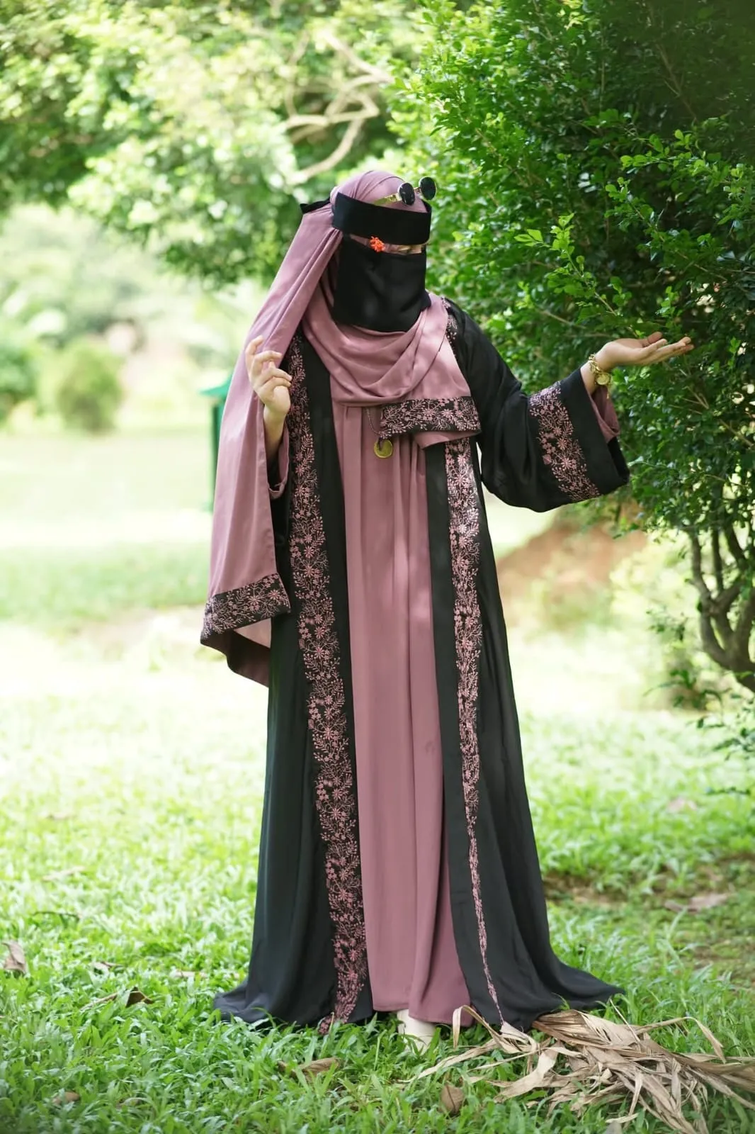 থাম্বনেইল 1