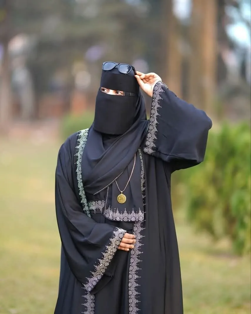 Royel Stone Abaya