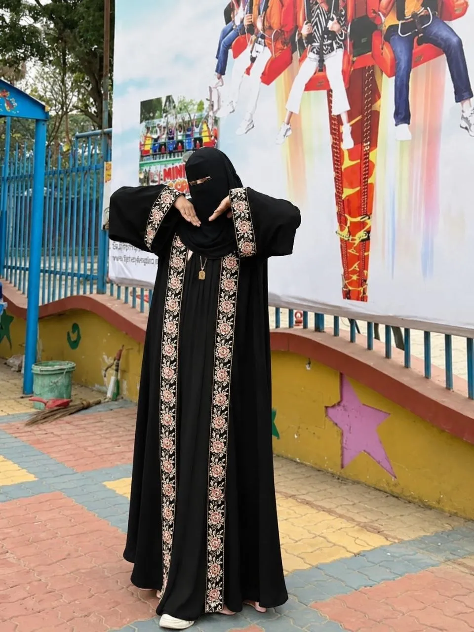 থাম্বনেইল 8